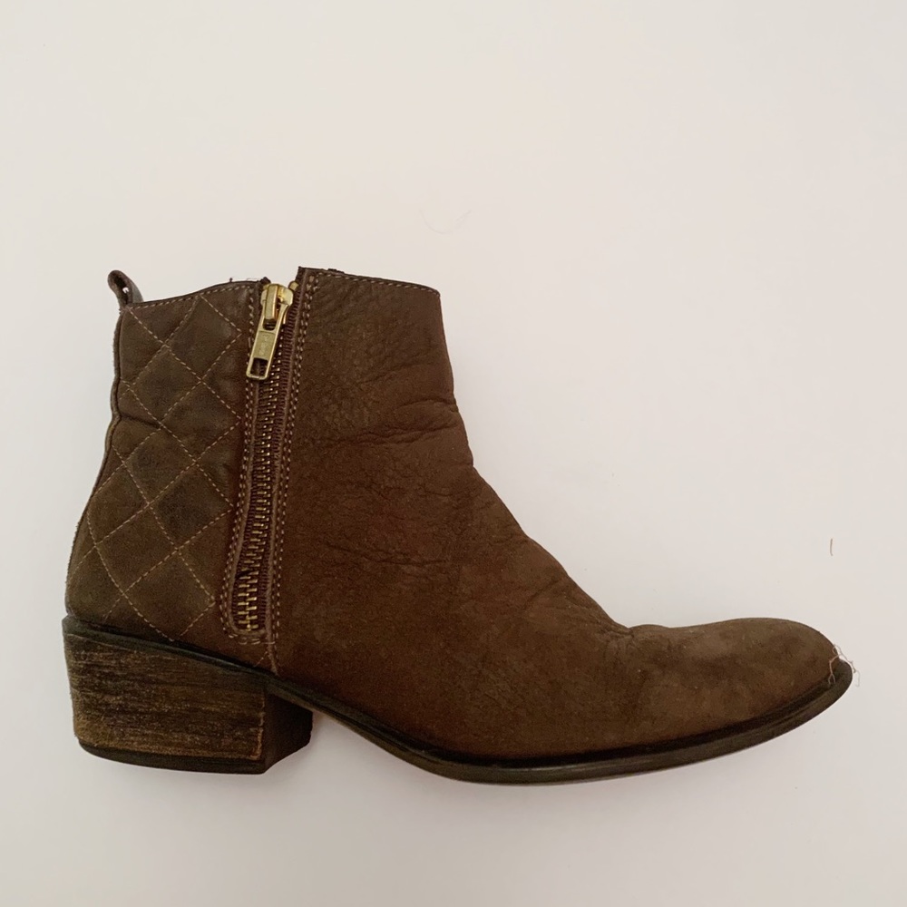 Steve Madden leather ankle booties